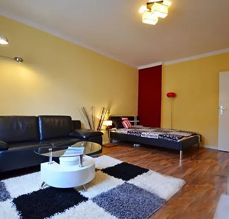 - Deluxe Düsseltal Düsseldorf