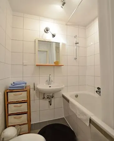 - Deluxe Düsseltal Düsseldorf